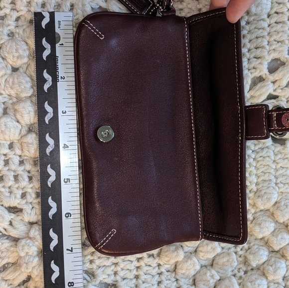 Coach Wristlet red maroon phone holder wallet - Picture 5 of 8
